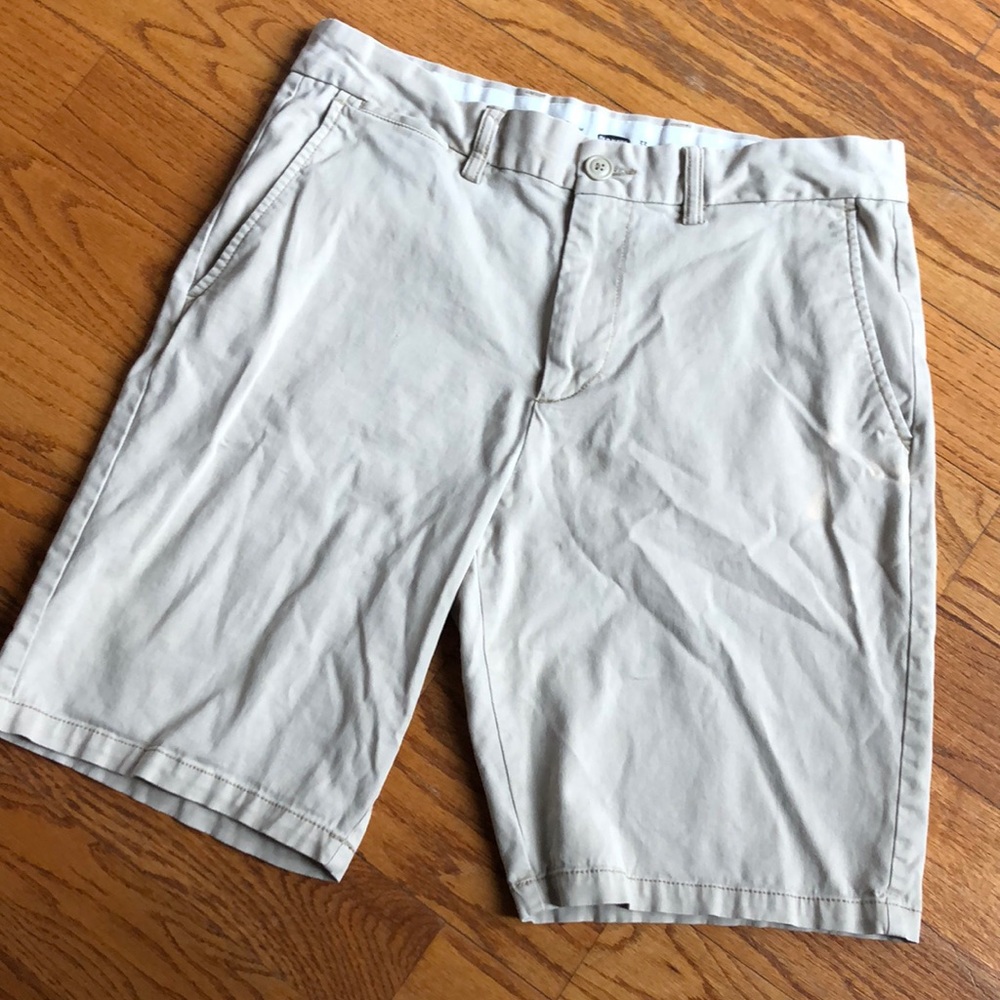 Men’s Khaki Shorts
